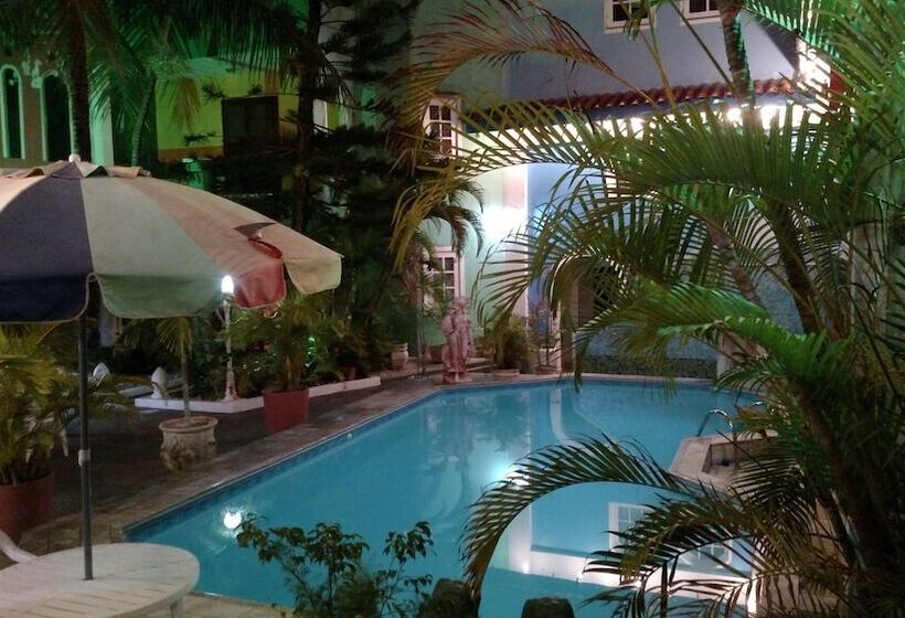 ホテル Canaville Design