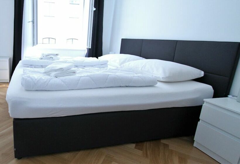 هتل Edelweiss City Apartments State Opera