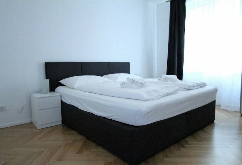 هتل Edelweiss City Apartments State Opera