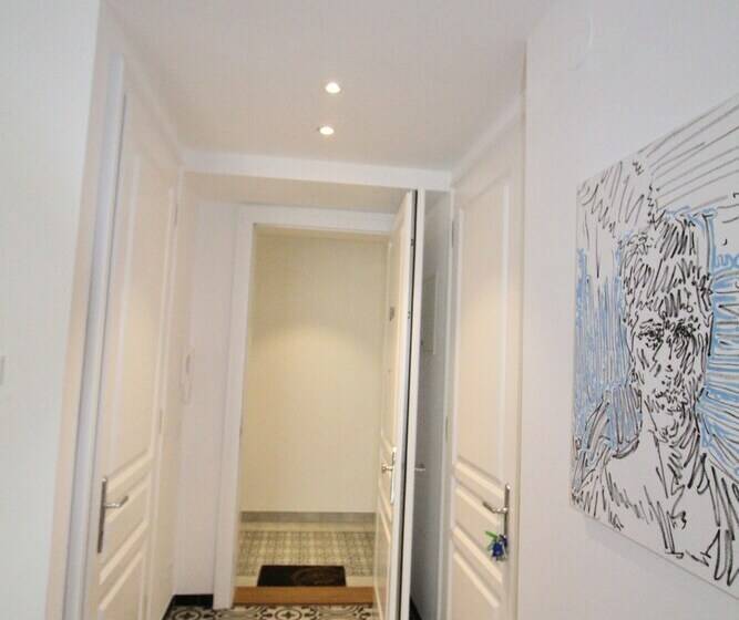 هتل Edelweiss City Apartments State Opera