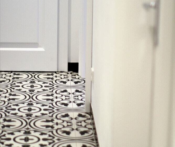 هتل Edelweiss City Apartments State Opera