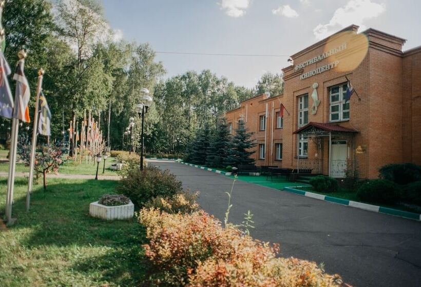 Отель Gosmosfilmfond