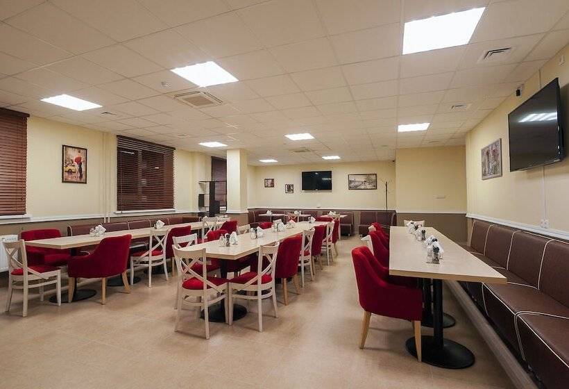 هتل Gostinichny Komplex Ostafyevo