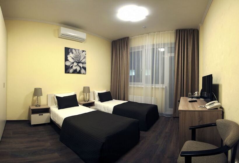 هتل Gostinichny Komplex Ostafyevo