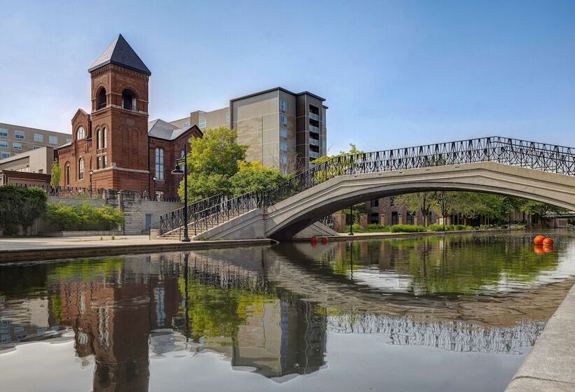 فندق Homewood Suites By Hilton Indianapolis Downtown Iupui