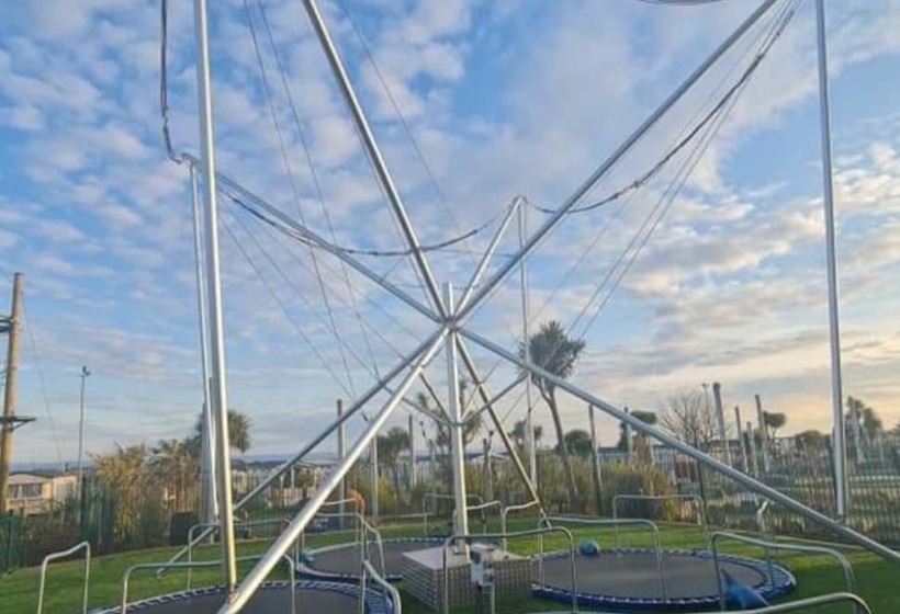 酒店 Inviting 3 Bed Caravan In Porthcawl