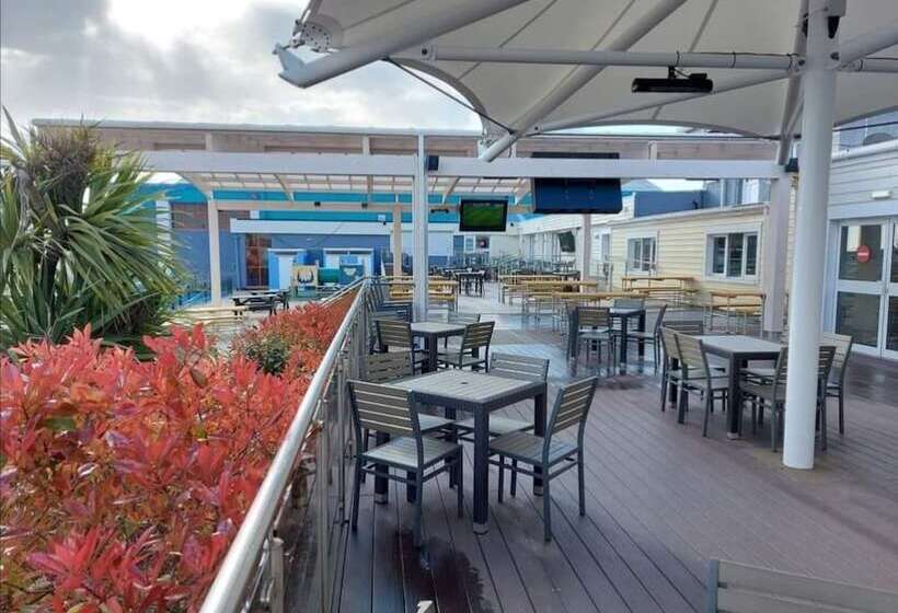 酒店 Inviting 3 Bed Caravan In Porthcawl