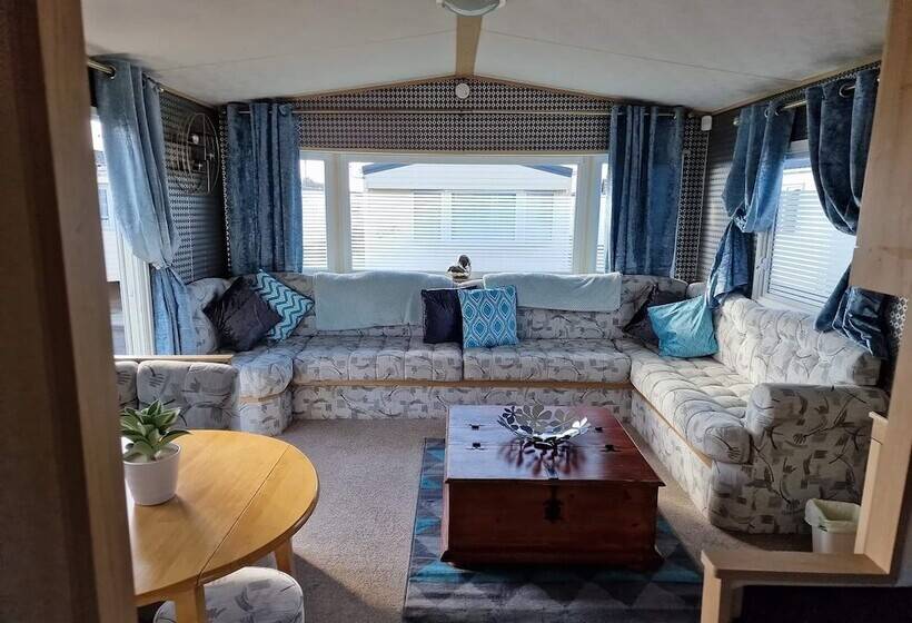 酒店 Inviting 3 Bed Caravan In Porthcawl