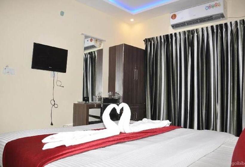 בית מלון כפרי Jayam Residency