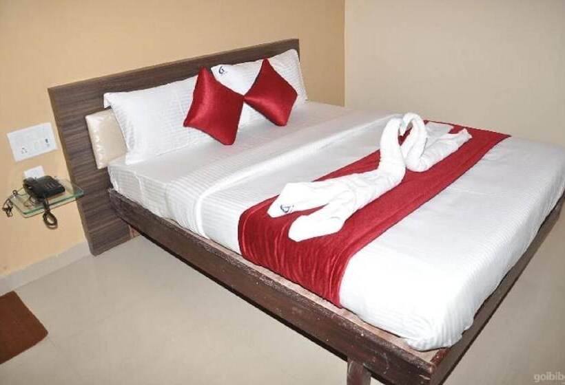 בית מלון כפרי Jayam Residency