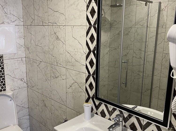 هتل Koncert Lotos