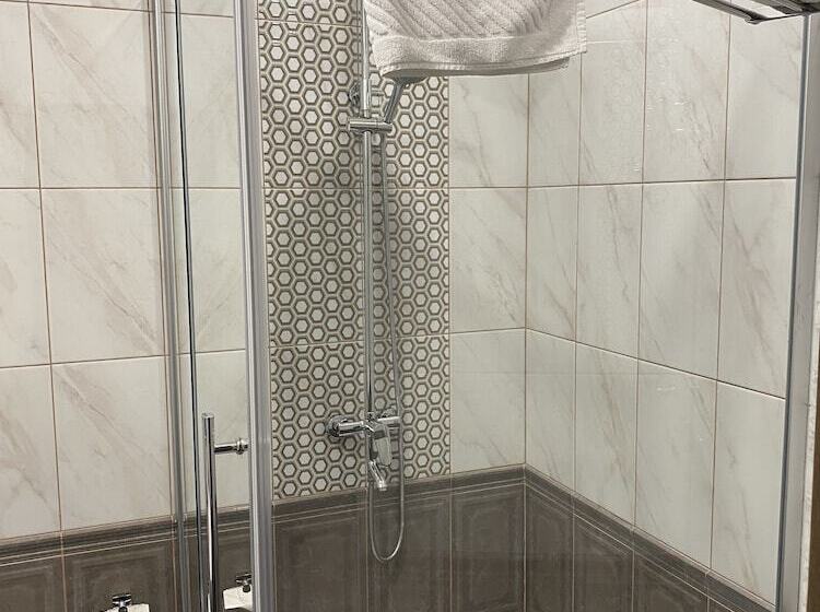 هتل Koncert Lotos