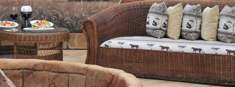 Hotel Legodimo Game Lodge