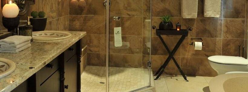 Hotel Legodimo Game Lodge