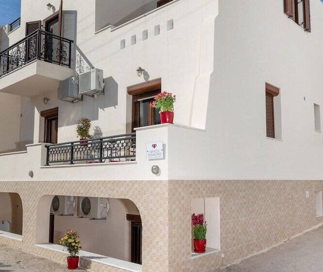 בית מלון כפרי Naxos Diamond Studios Apartments