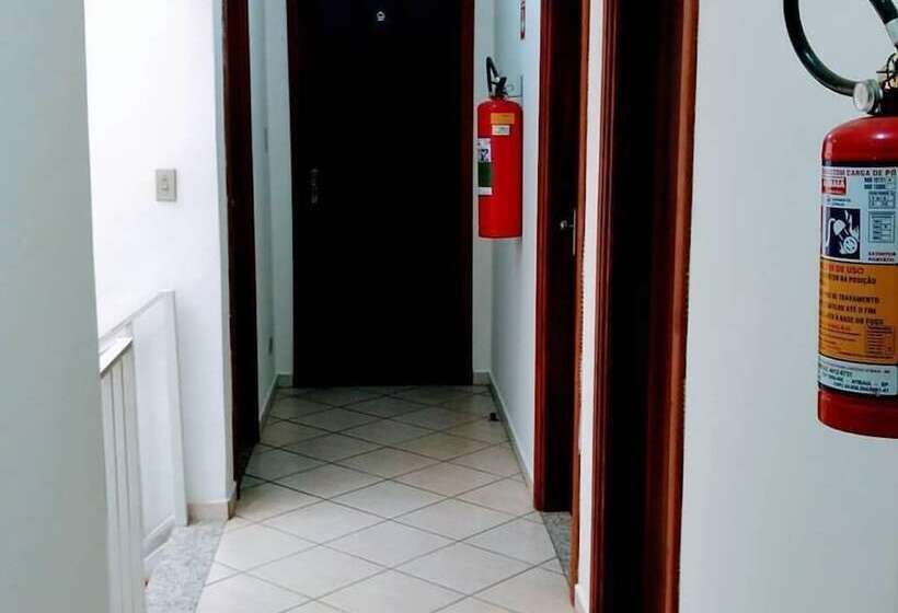 בית מלון כפרי Pousada Flor Das Cerejeiras