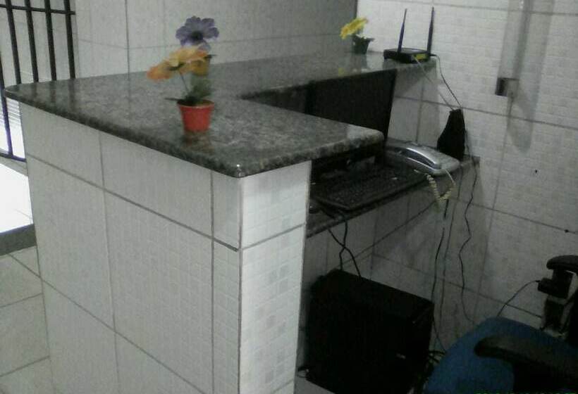 酒店 Pousada Lírios