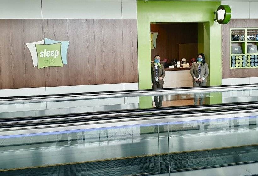 Отель Sleep  N Fly Sleep Lounge, D Gates Terminal 1   Transit Only
