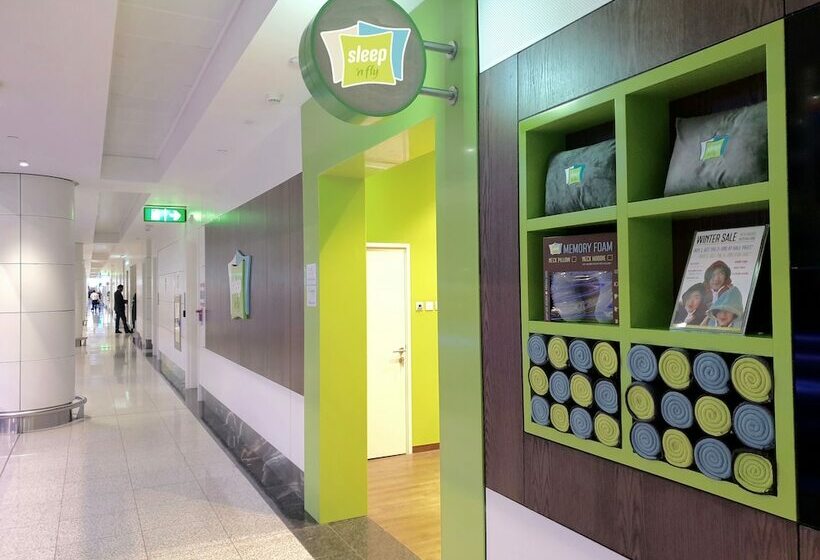Отель Sleep  N Fly Sleep Lounge, D Gates Terminal 1   Transit Only