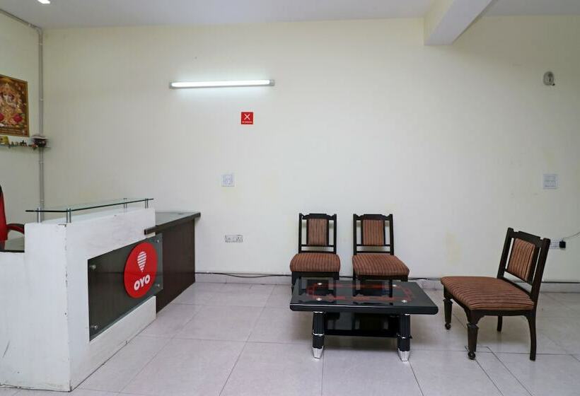 Отель Vinayak Royal Palace By Oyo Rooms