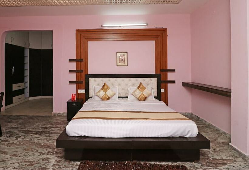 Отель Vinayak Royal Palace By Oyo Rooms