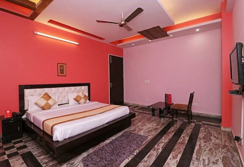 Отель Vinayak Royal Palace By Oyo Rooms