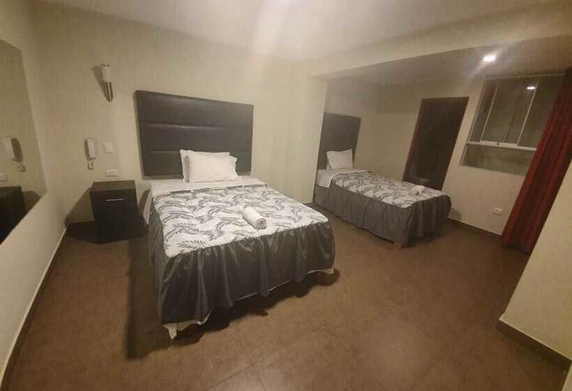 Отель Vox69 Suites