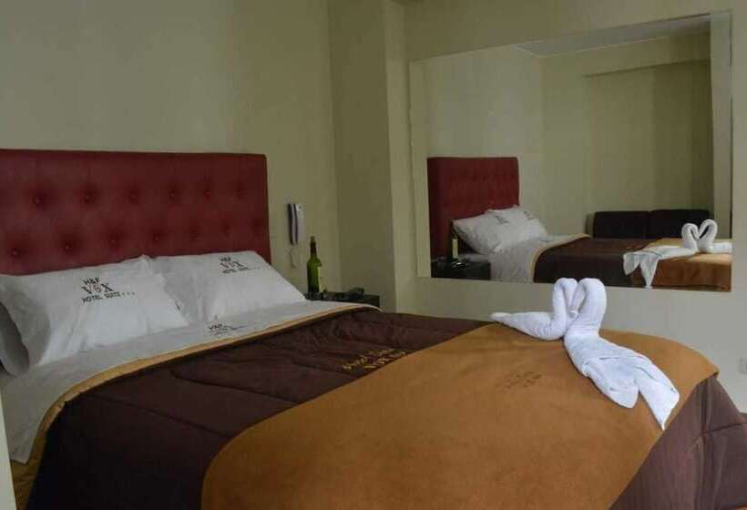 Отель Vox69 Suites