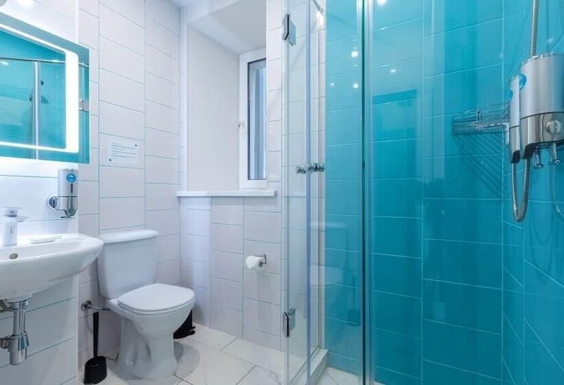 Izzzi By Vladimirskaya