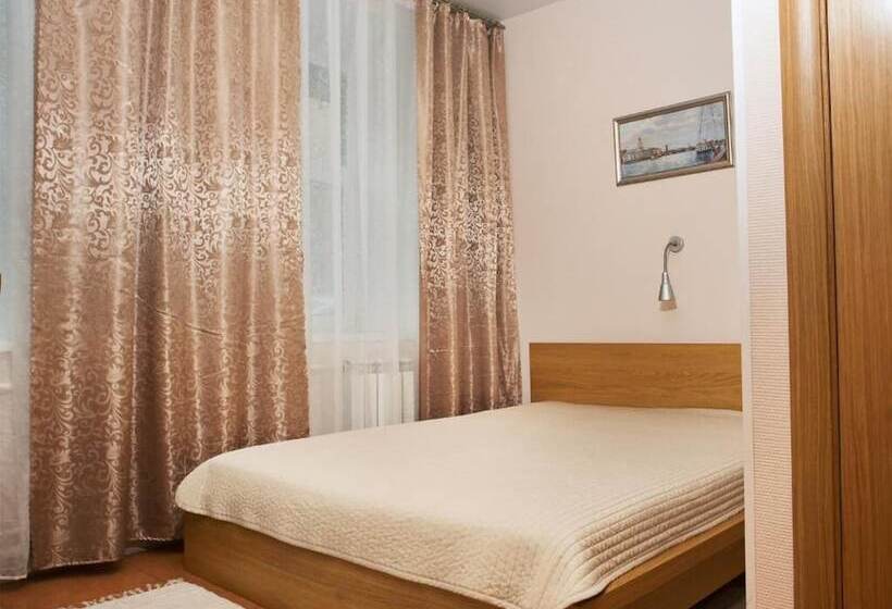 Legend Hotel Petropavlovka