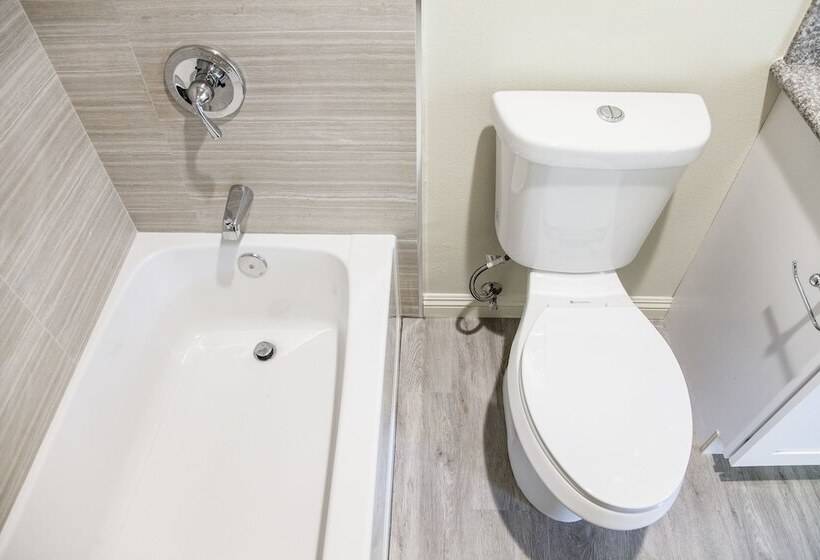 Los Angeles Extended Stay Hostel