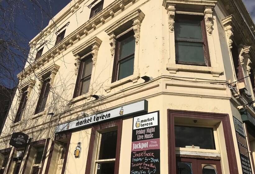 Market Tavern   Hostel And Bar