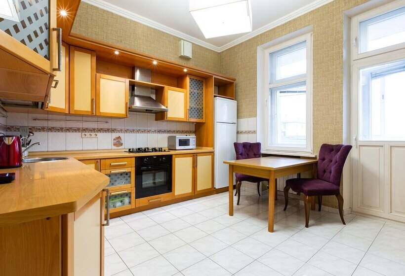 Mini Hotel Kutuzovsky 35