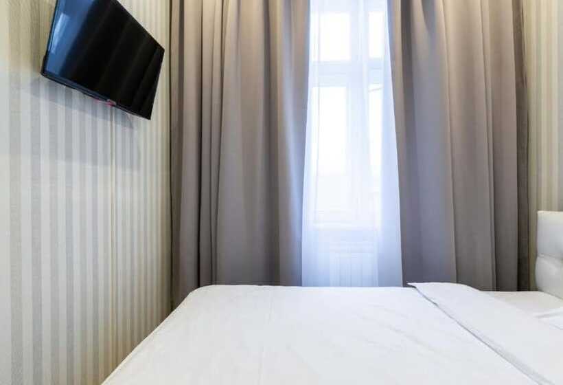 Mini Hotel Kutuzovsky 35