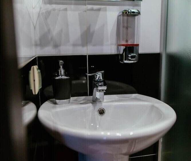 Mini Hotel Uyut On Vyazemskaya Street