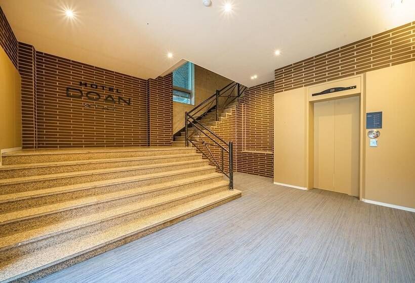 モーテル Doan Stay