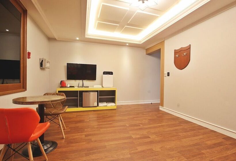 מוטל Gwangju Sangmu Alice Business