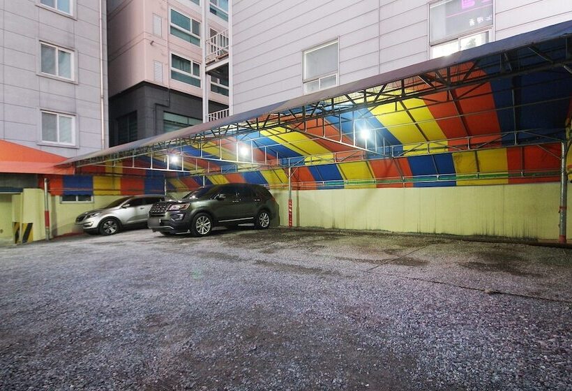 فندق على الطريق Gwangju Sangmu Hyu