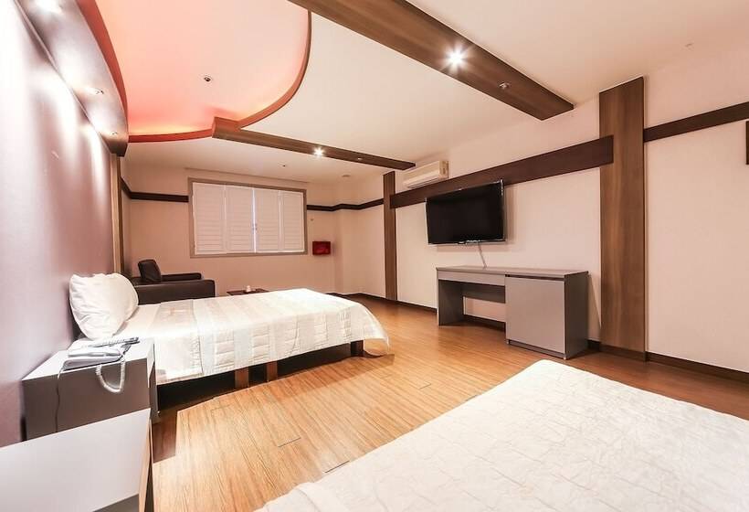 فندق على الطريق Gwangju Sangmu Hotel Utopia