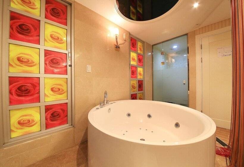 مُتل Hwagok Misa