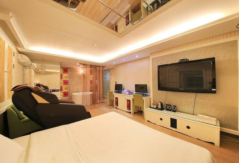 مُتل Hwagok Misa