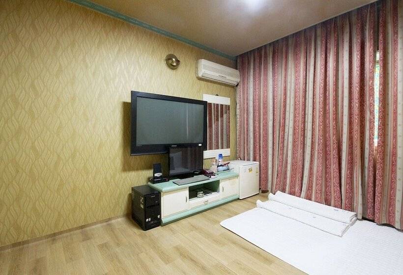 모텔 Ulsan Samsan Teomaru