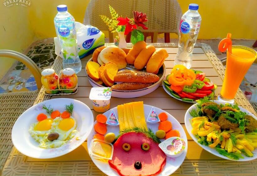 Majatalo Seven Pyramids Inn