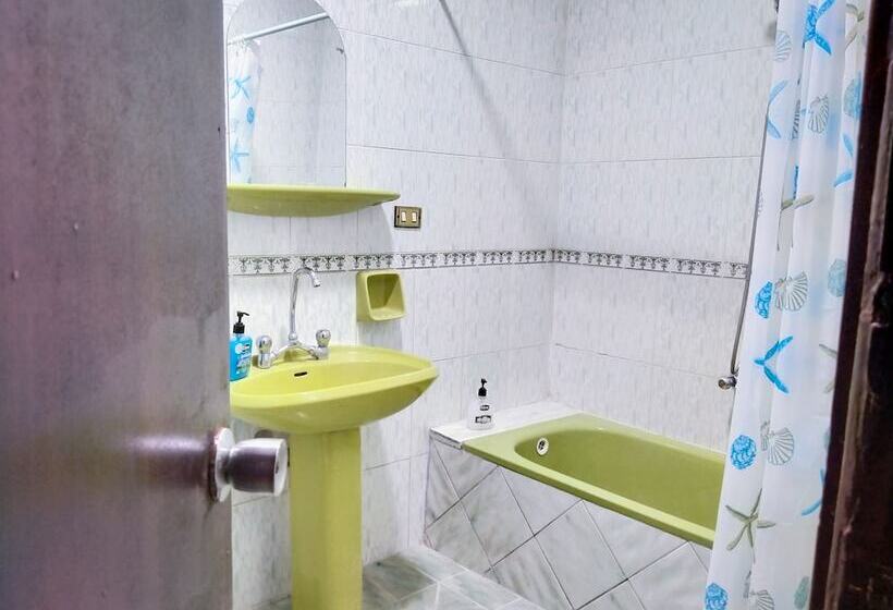 Majatalo Seven Pyramids Inn