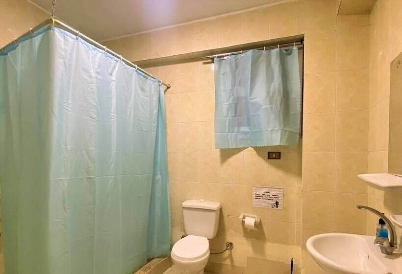 Majatalo Seven Pyramids Inn