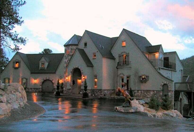بنسيون Arrowhead Manor Bed & Breakfast Inn & Event Center