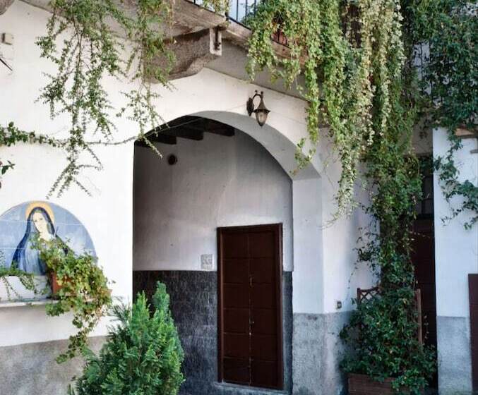 פנסיון Room In Guest Room   Camera In Antica Corte Milanese