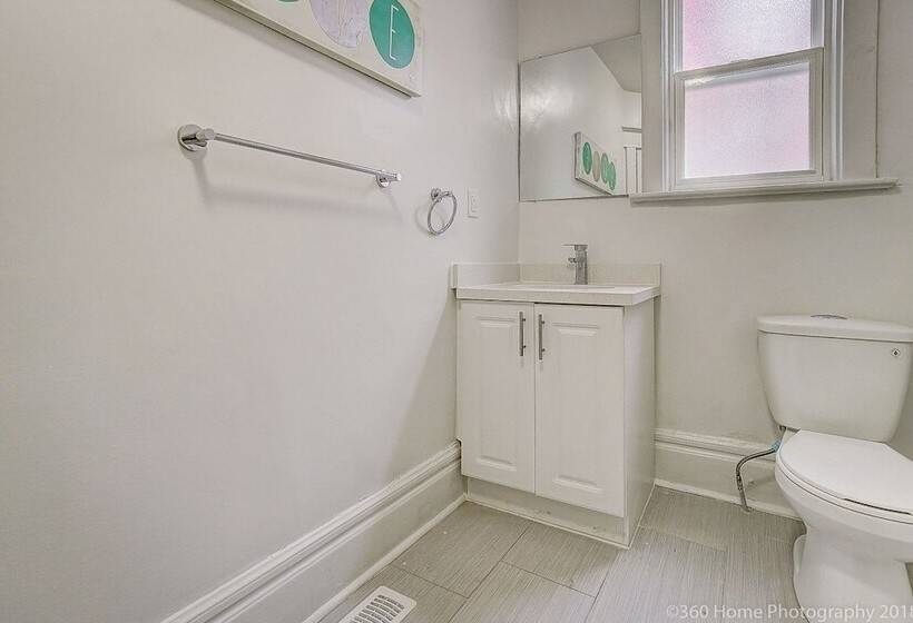 膳宿费 Downtown Travelers Home