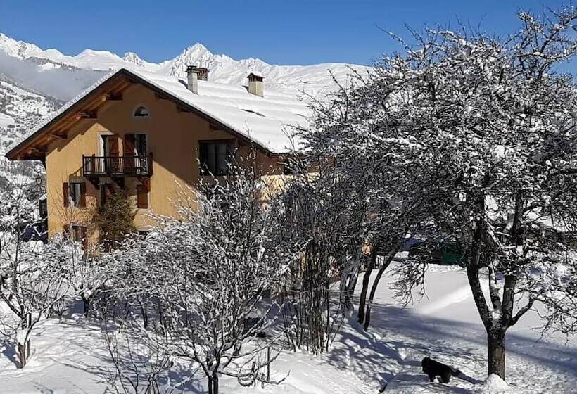 بنسيون Gîte Auberge De Montvilliers