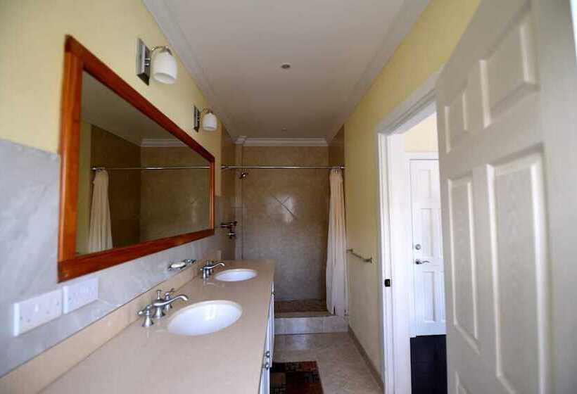 Pensão Herelle Heights Escape